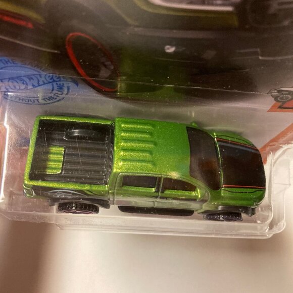 Hotwheels 2019 Ford Ranger Raptor, Green, HW Hot Trucks, 8/10 #236/250 - Picture 9 of 12